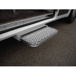 Marchepied latéral rétractable 640x250 tôle alu. Damier OPEL Movano L3H2