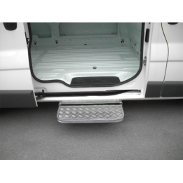 Marchepied latéral rétractable 640x250 tôle alu. Damier Toyota Proace Max L3H2