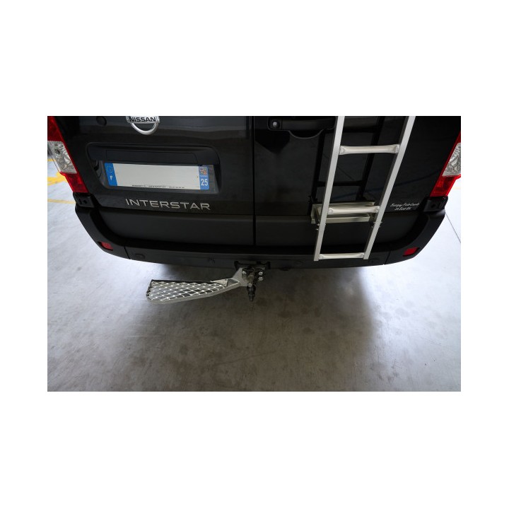 Marchepied arrière fixe de ferrure d'attelage 680X165 GAUCHE Renault Master XDD L2H2