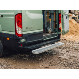 Marchepied arrière fixe sans ferrure d'attelage 1300X200 IVECO Daily H2-3520L 12M3