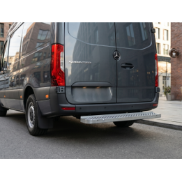 Marchepied arrière fixe sans ferrure d'attelage 1300X200 Mercedes Sprinter 32S L1H2