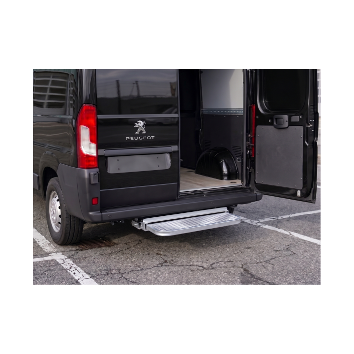 Marchepied arrière rétractable 1000x250 Peugeot Boxer L3H3