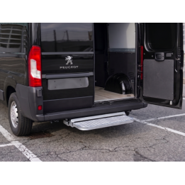 Marchepied arrière rétractable 1000x250 Peugeot Boxer L4H3